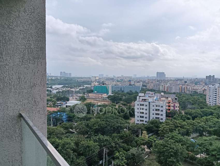 3 BHK Flat In Gothic Pentagon Clouds For Sale  In Miyapur Main Rd