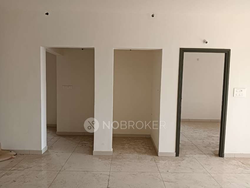 3 BHK Flat In Gothic Pentagon Clouds For Sale  In Miyapur Main Rd