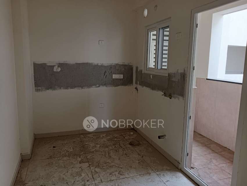 3 BHK Flat In Gothic Pentagon Clouds For Sale  In Miyapur Main Rd