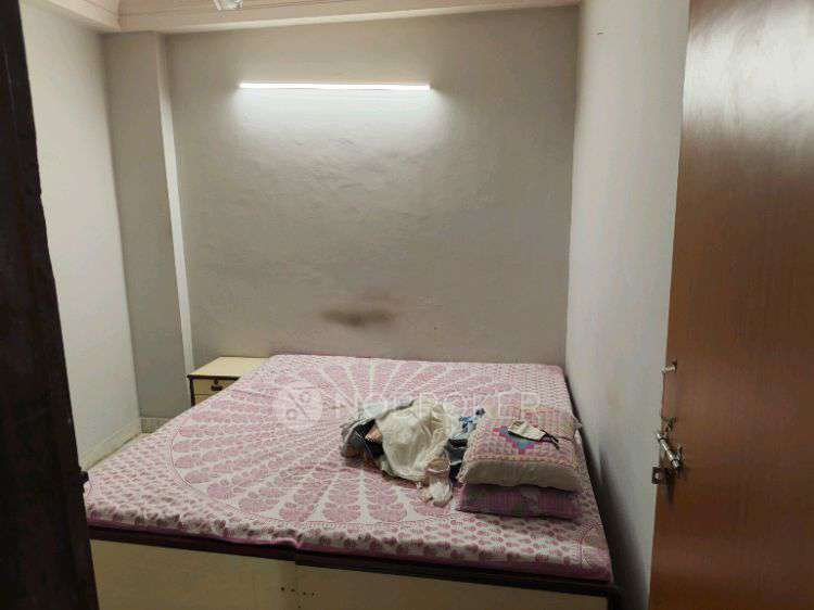 4 BHK Flat In Tughlakabad For Sale  In R-z-228, Block Rz, Tughlakabad Extension