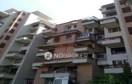 4 BHK Flat In Suraksha Vihar Cghs For Sale  In Sector 45