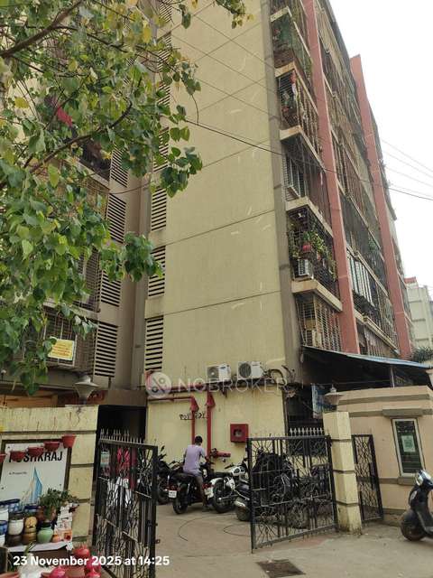 2 BHK Flat In Pushkraj Chs For Sale  In Malad East