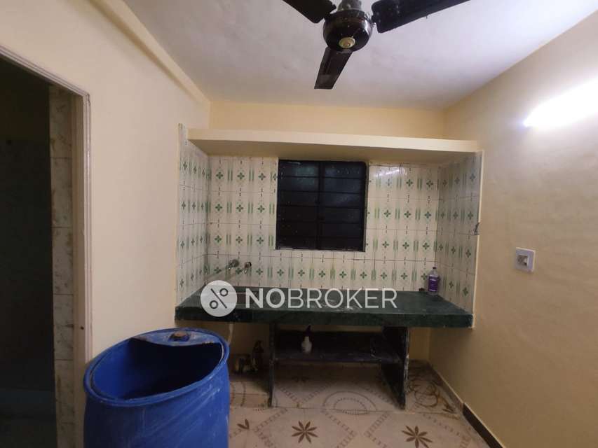 1 RK Flat In Savali Building for Rent  In Viman Nagar