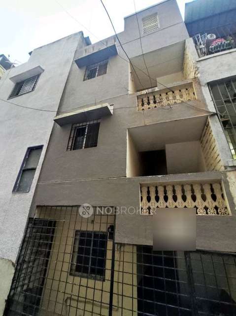 1 RK Flat In Savali Building for Rent  In Viman Nagar