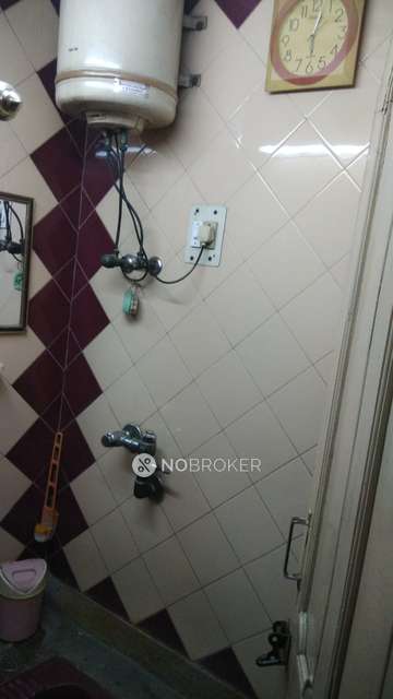 4 BHK Flat For Sale  In Mukherjee Nagar