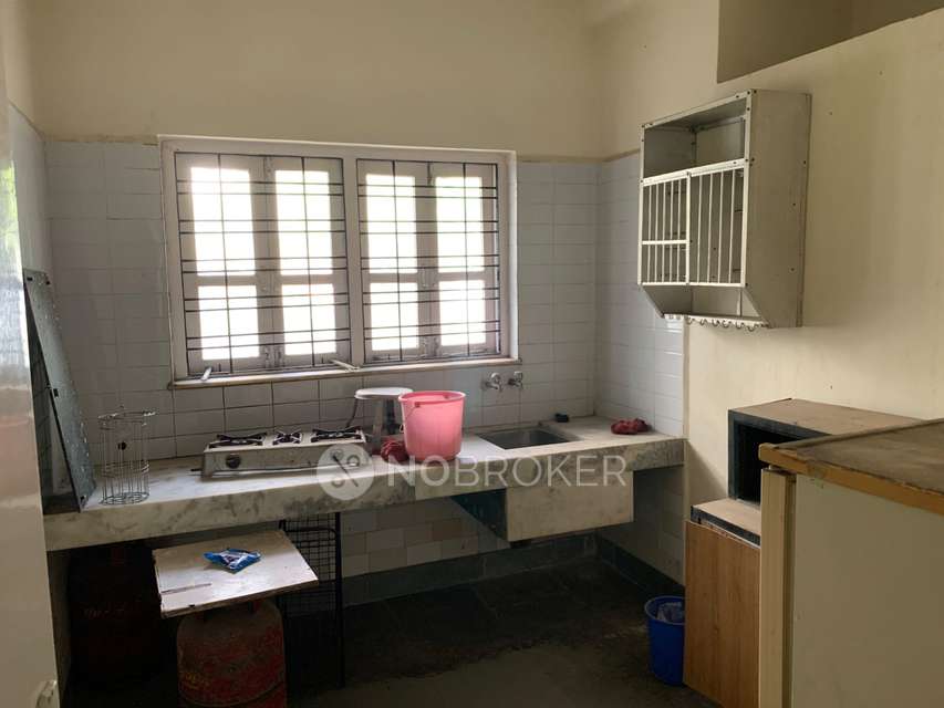 2 BHK Flat In Amrut Apartments For Sale  In Erandwane