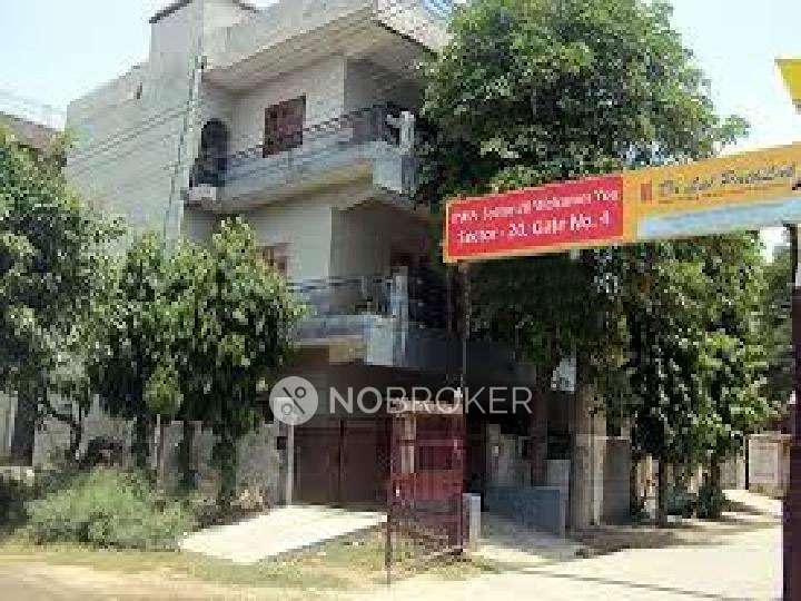 1 BHK Flat In Lig Flats for Rent  In Sector 22
