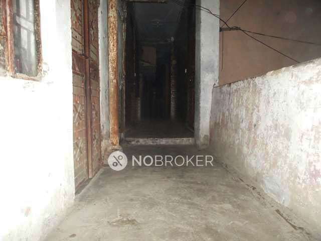 2 BHK House For Sale  In Moti Nagar