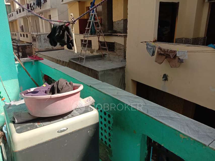 2 BHK Flat In J P Garden Parsvnath Paradise For Sale  In Mohan Nagar