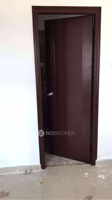 2 BHK Flat In Sai Sandeep Lr East Oak For Sale  In Pocharam