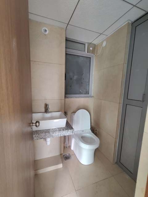 1 BHK Flat In Kalpataru Immensa For Sale  In Kolshet, Thane West