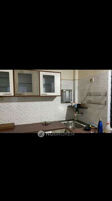 Single Room for Female In 2 BHK  In Sphurti Society Wakdewadi  In Sphurti Society