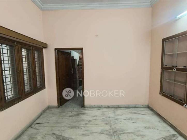 4+ BHK Flat In Sd For Sale  In Kothapet