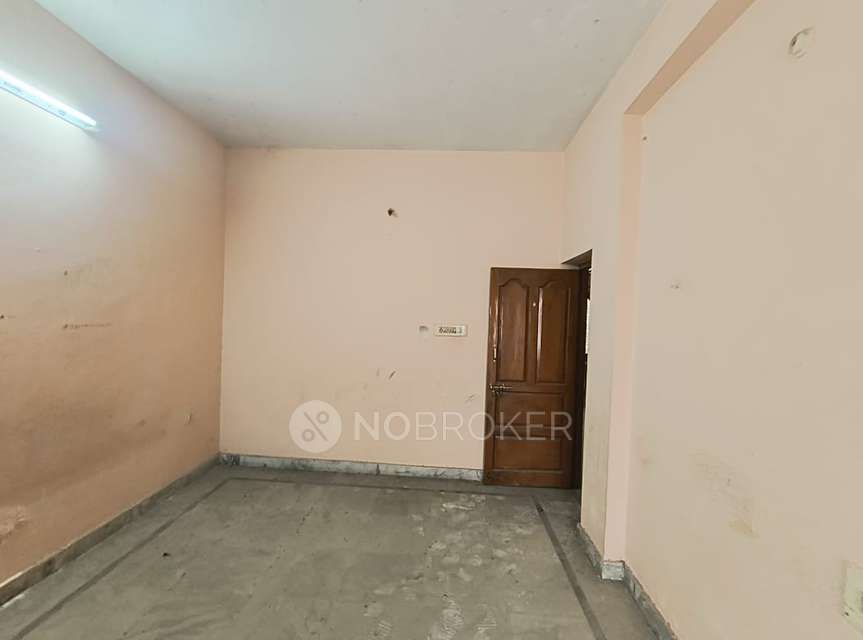 4+ BHK Flat In Sd For Sale  In Kothapet