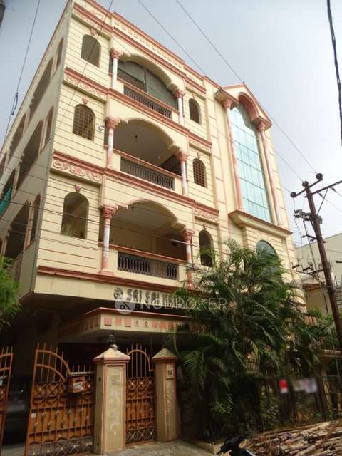 4+ BHK Flat In Sd For Sale  In Kothapet