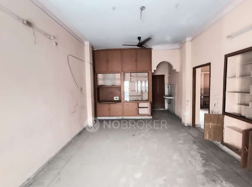 4+ BHK Flat In Sd For Sale  In Kothapet