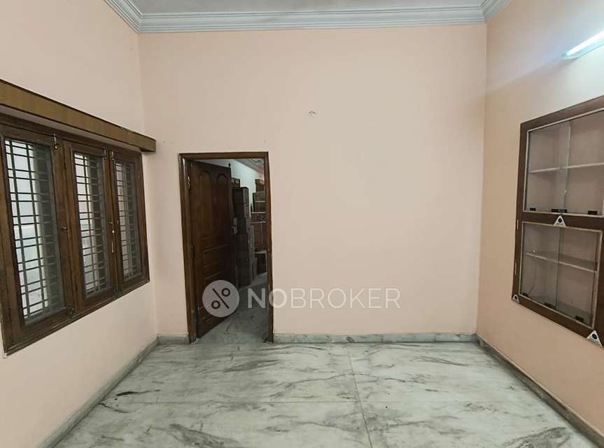 4+ BHK Flat In Sd For Sale  In Kothapet