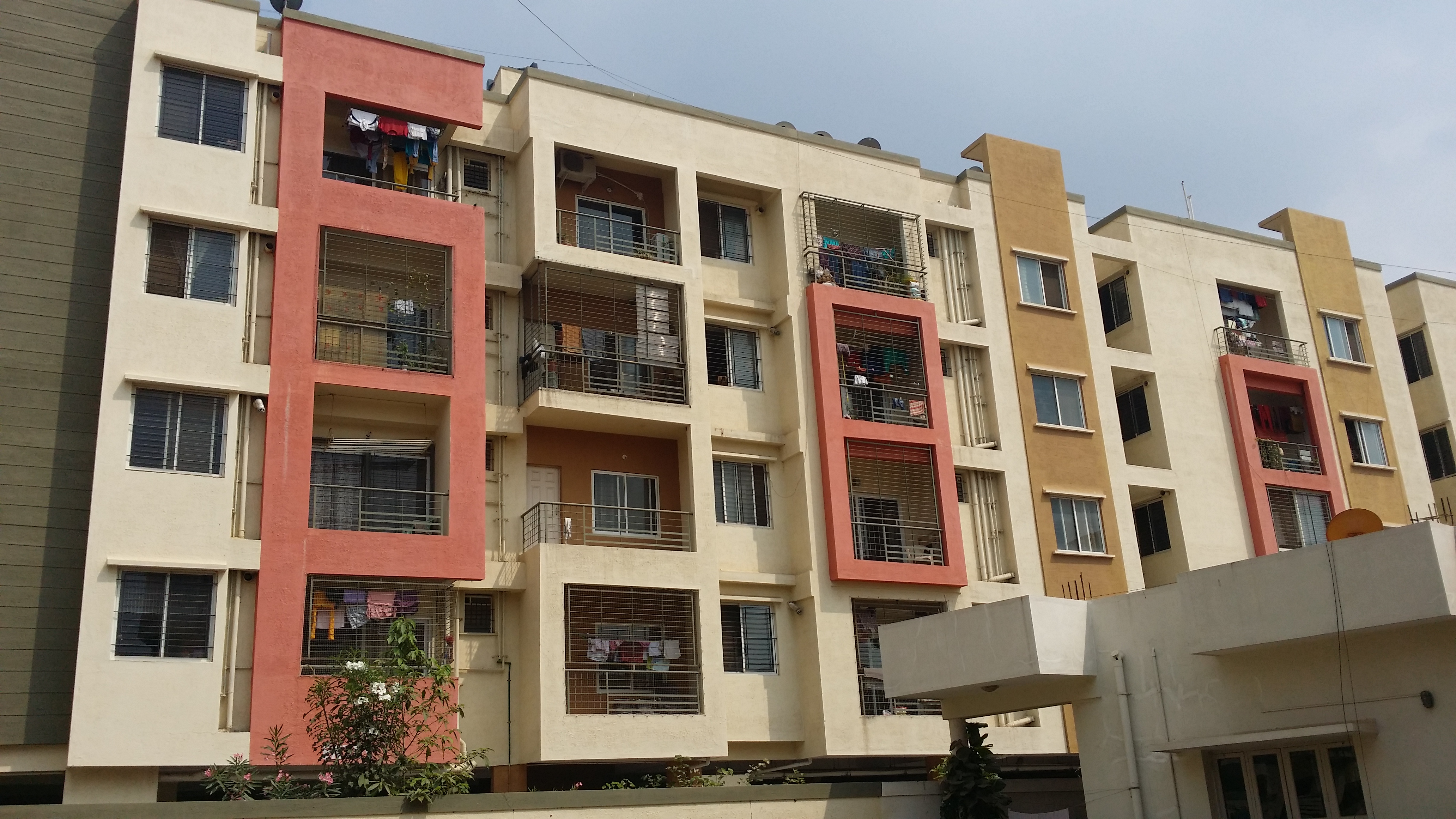 Suraksha Golden Palms