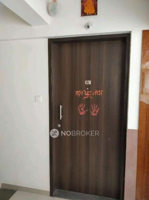 2 BHK Flat In Kusum Kunj Apartment for Rent  In Manjri Bk