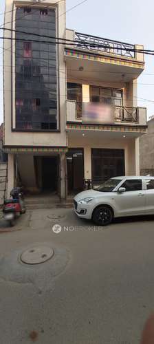 Office Space in Madhopura, Ghaziabad for Rent 