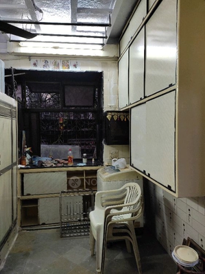 1 RK Flat In Shankar Bari Lane , Chira Bazar ,j.s.s Road  ,mumbai -02 for Rent  In Jagannath Shankar Seth Road, Kalbadevi