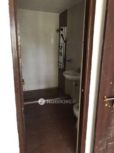 3 BHK Flat In Skyline Sterling Apartment For Sale  In Basheer Bagh