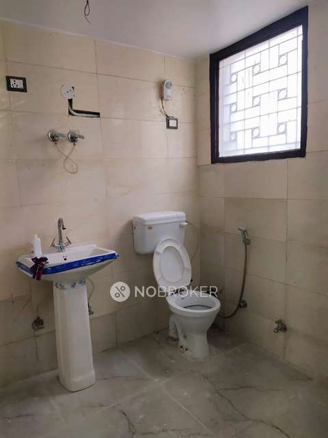 2 BHK Flat For Sale  In Anand Vihar