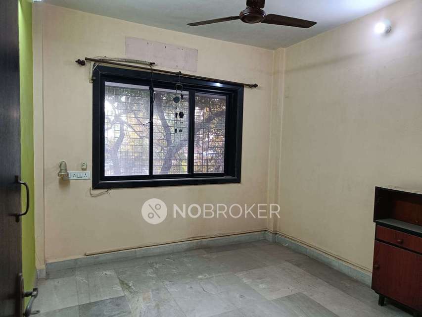 2 BHK Flat In Pooja Enclave Building For Sale  In Santacruz (east)