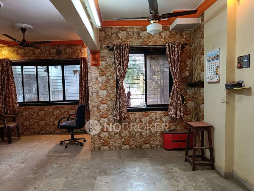 2 BHK Flat In Pooja Enclave Building For Sale  In Santacruz (east)