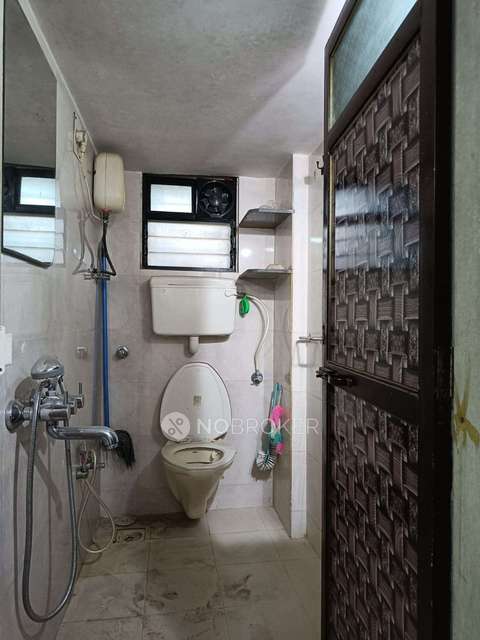 2 BHK Flat In Pooja Enclave Building For Sale  In Santacruz (east)