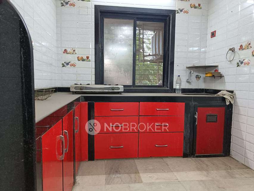 2 BHK Flat In Pooja Enclave Building For Sale  In Santacruz (east)