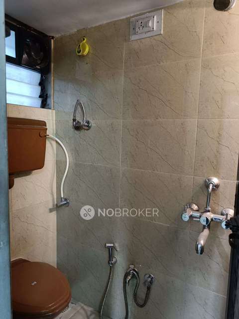 2 BHK Flat In Pooja Enclave Building For Sale  In Santacruz (east)