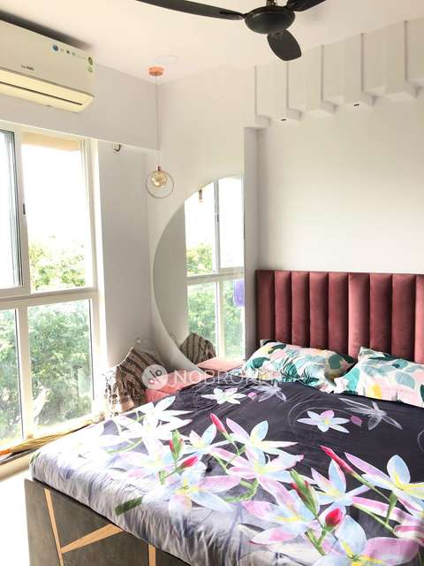 1 BHK Flat In Godrej Tranquil For Sale  In Kandivali East