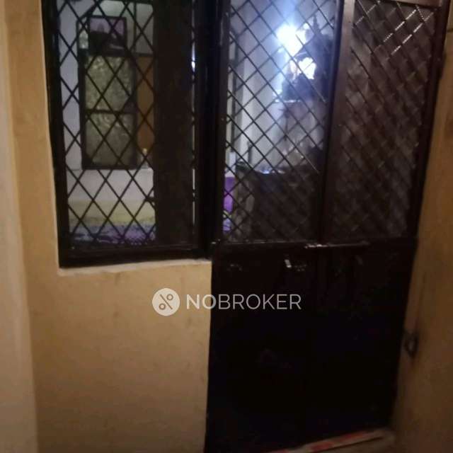 2 BHK Flat For Sale  In Chandni Chowk