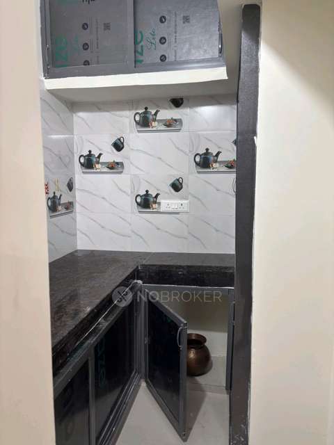 1 BHK Flat In Venkateshwara Nivas for Rent  In  Kondapur