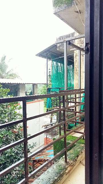 2 BHK Flat In Hill View For Sale  In Adai