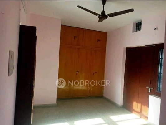 1 BHK House for Rent  In Sector 9