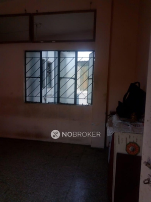 1 BHK Flat In Venkatesh Chsl For Sale  In Manik Baug