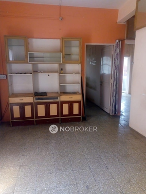 1 BHK Flat In Venkatesh Chsl For Sale  In Manik Baug