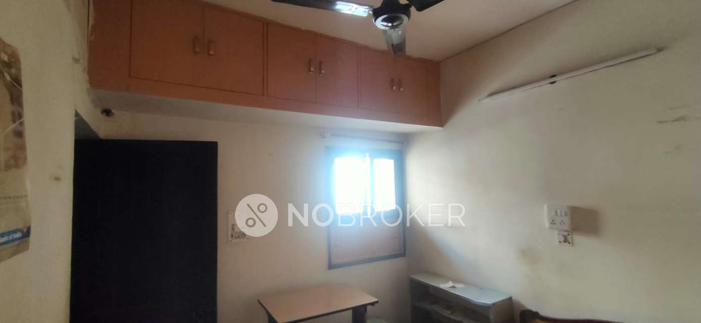 4 BHK Flat For Sale  In Paschim Vihar