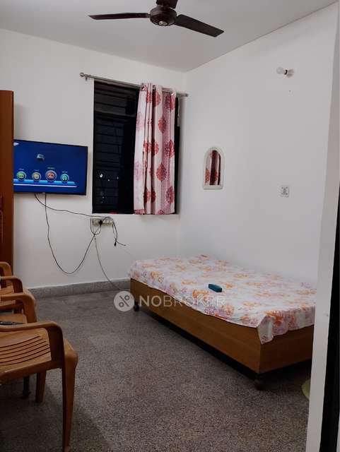 1 BHK Flat In E2 Vasant Kunj for Rent  In Vasant Kunj