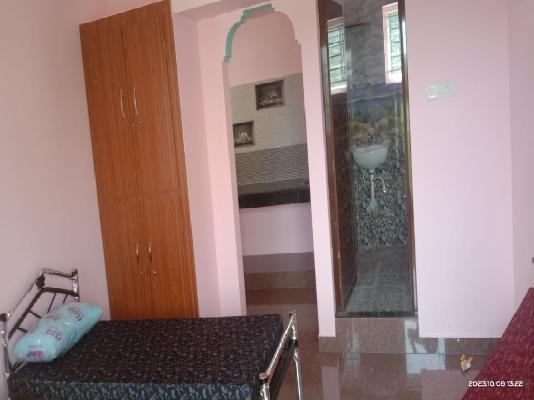 PG for Girls in Paranur