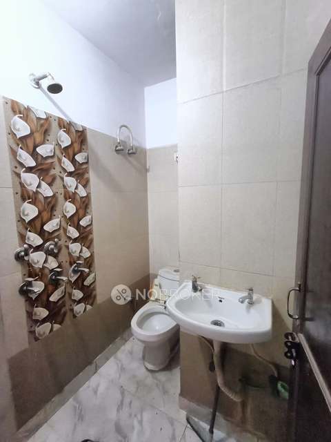 2 BHK Flat In Nikunj Apartment For Sale  In Dwarka Sector 07
