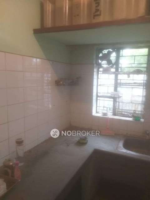 1 BHK Flat In Glorious Apartment For Sale  In Bakkarwala