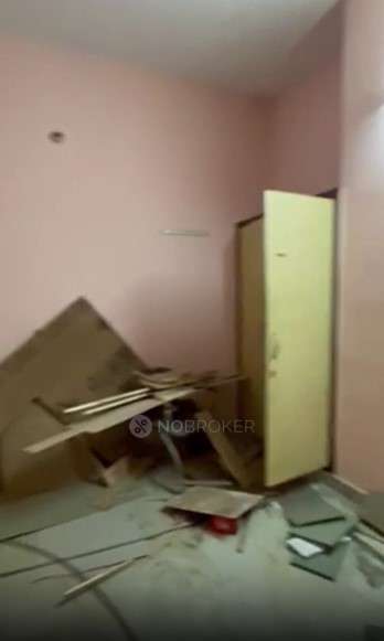 1 BHK Flat In Standalone Building   for Rent  In Lado Sarai