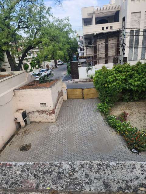 4+ BHK House For Sale  In Nehru Nagar