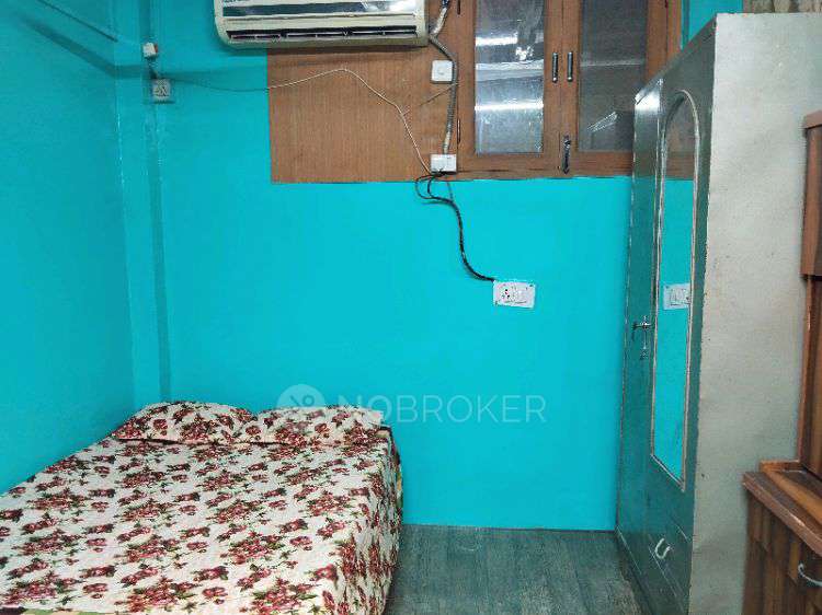 SB Karol Bagh Rent WITHOUT BROKERAGE Fully furnished 1 BHK Rental