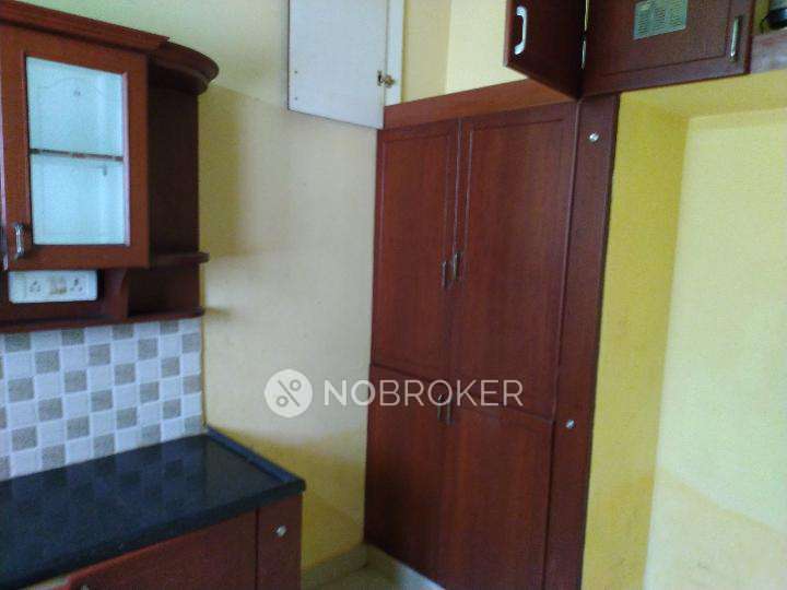 2 BHK Flat In Ishwarya Apartment For Sale  In Manapakkam, Chennai, Tamil Nadu, India