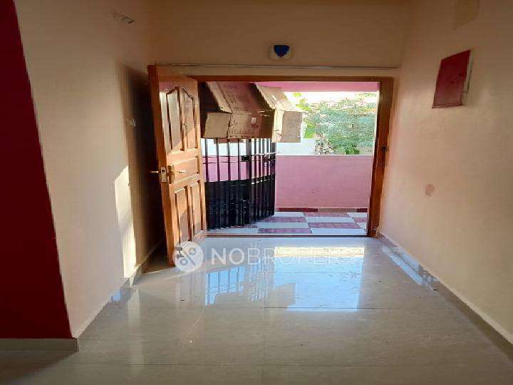 2 BHK Flat In Ishwarya Apartment For Sale  In Manapakkam, Chennai, Tamil Nadu, India