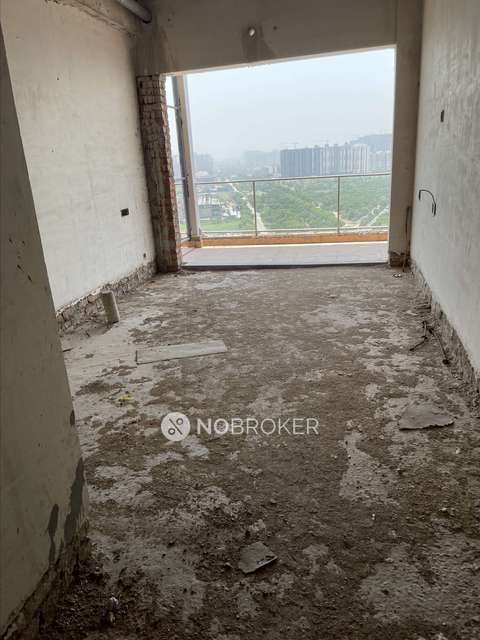 1 RK Flat In Gaur City Center Noida For Sale  In Gaur City Char Murti